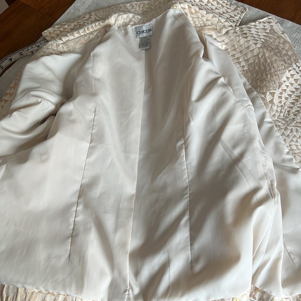 Chico’s jacket - Picture 15 of 17